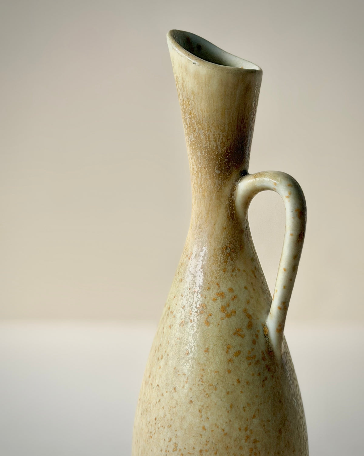 Rörstrand SYE stoneware vase by Carl-Harry Stålhane, back view showing the slender silhouette