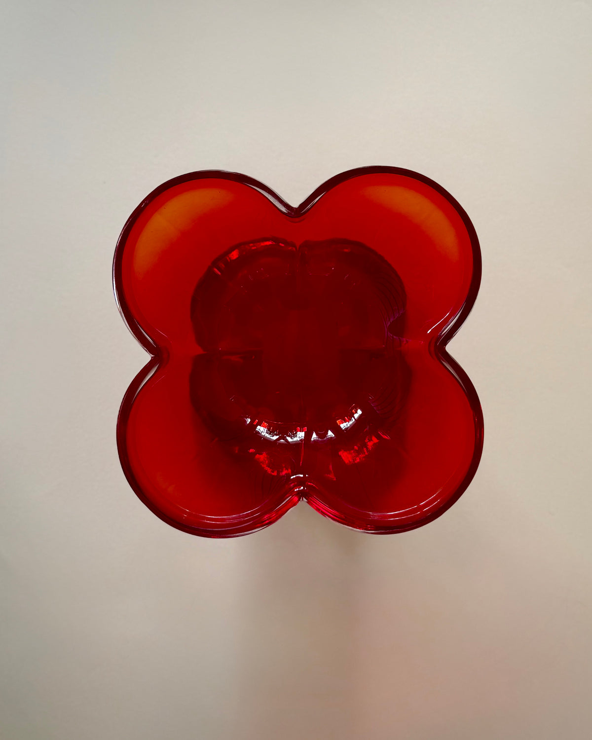 Riihimäen Lasi Onnenlehti Ruby Red Glass Vase by Helena Tynell