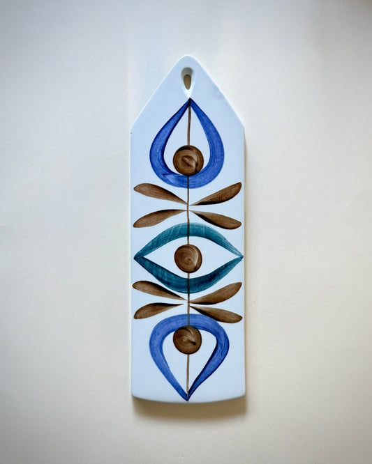 Rörstrand Amanda ceramic board by Christina Campbell, hand-painted blue and brown motif detail