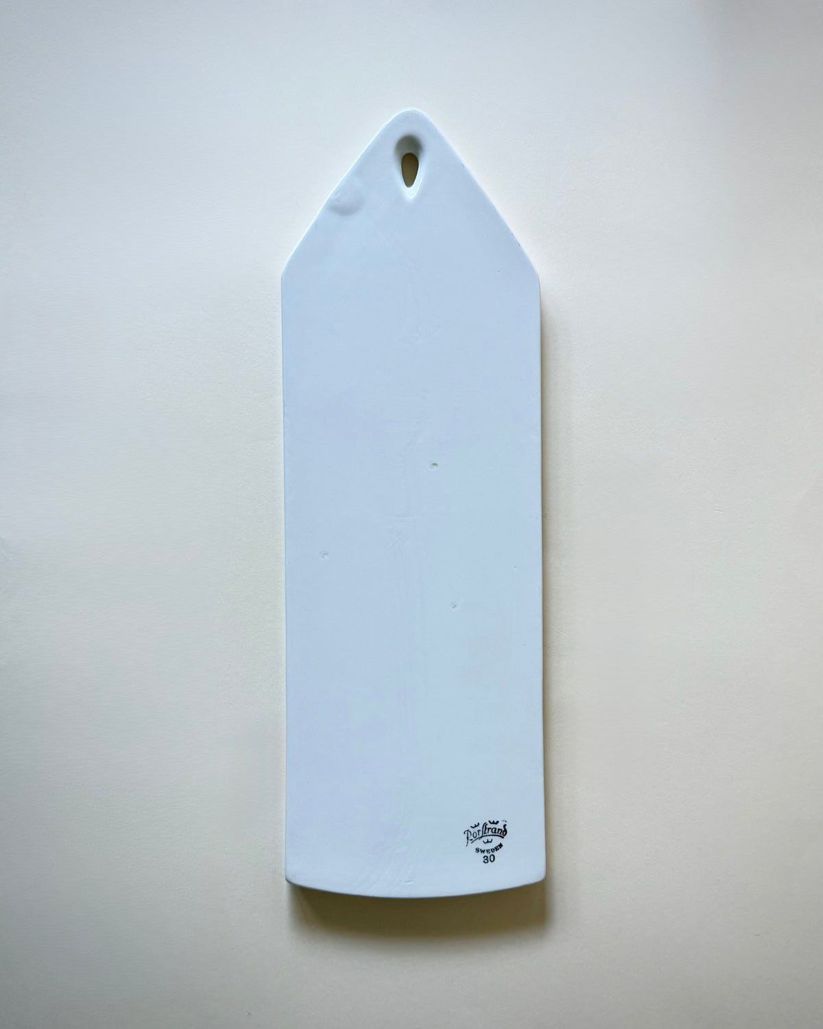 Rörstrand Amanda ceramic board by Christina Campbell, angled view