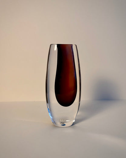 Kosta LH 1444 Sommerso glass vase by Vicke Lindstrand, front view with deep brown core cased in clear glass