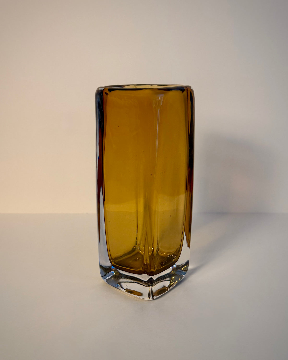 Kosta LH 1898/227 Sommerso glass vase by Vicke Lindstrand, front view with amber core cased in clear glass
