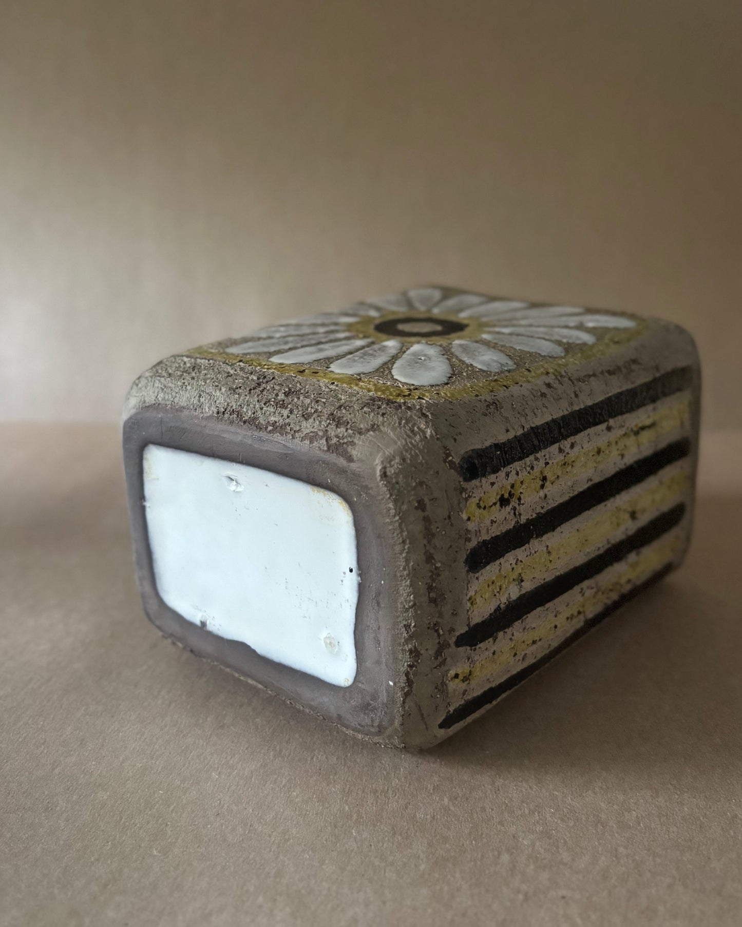 Angelina Vase 16cm Mari Simmulson Upsala Ekeby Sweden 1960s