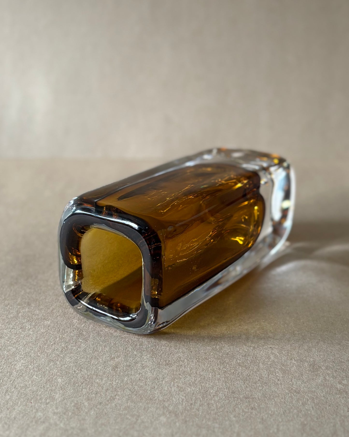 Vicke Lindstrand Kosta LH 1897 Sommerso Vase Amber Sweden 1960s