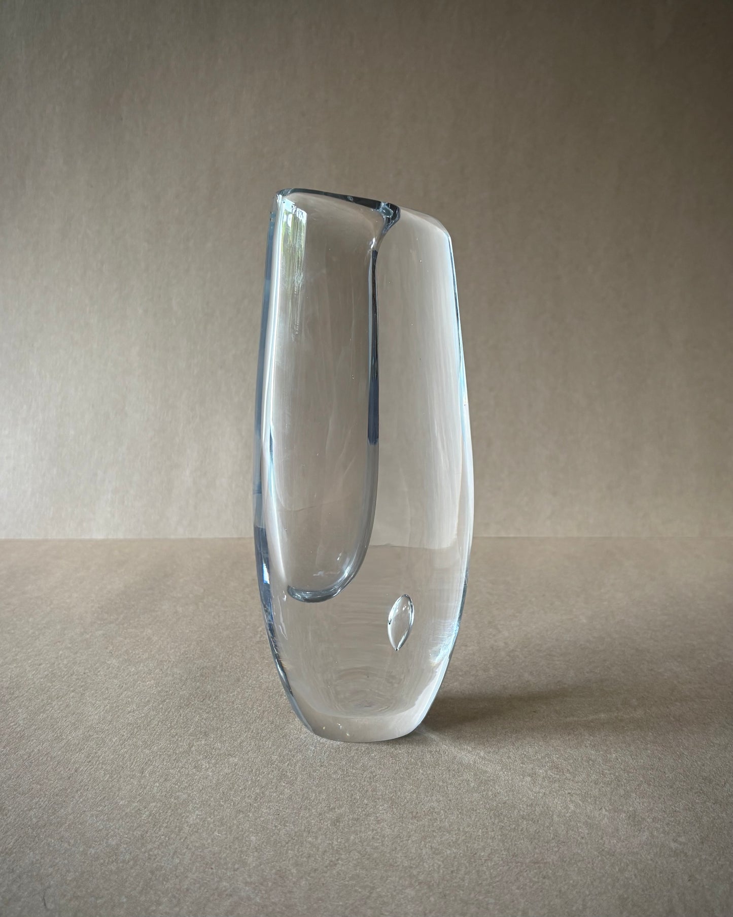 Vicke Lindstrand Kosta LH 1496 Vase Bulle Contrôlée Suède