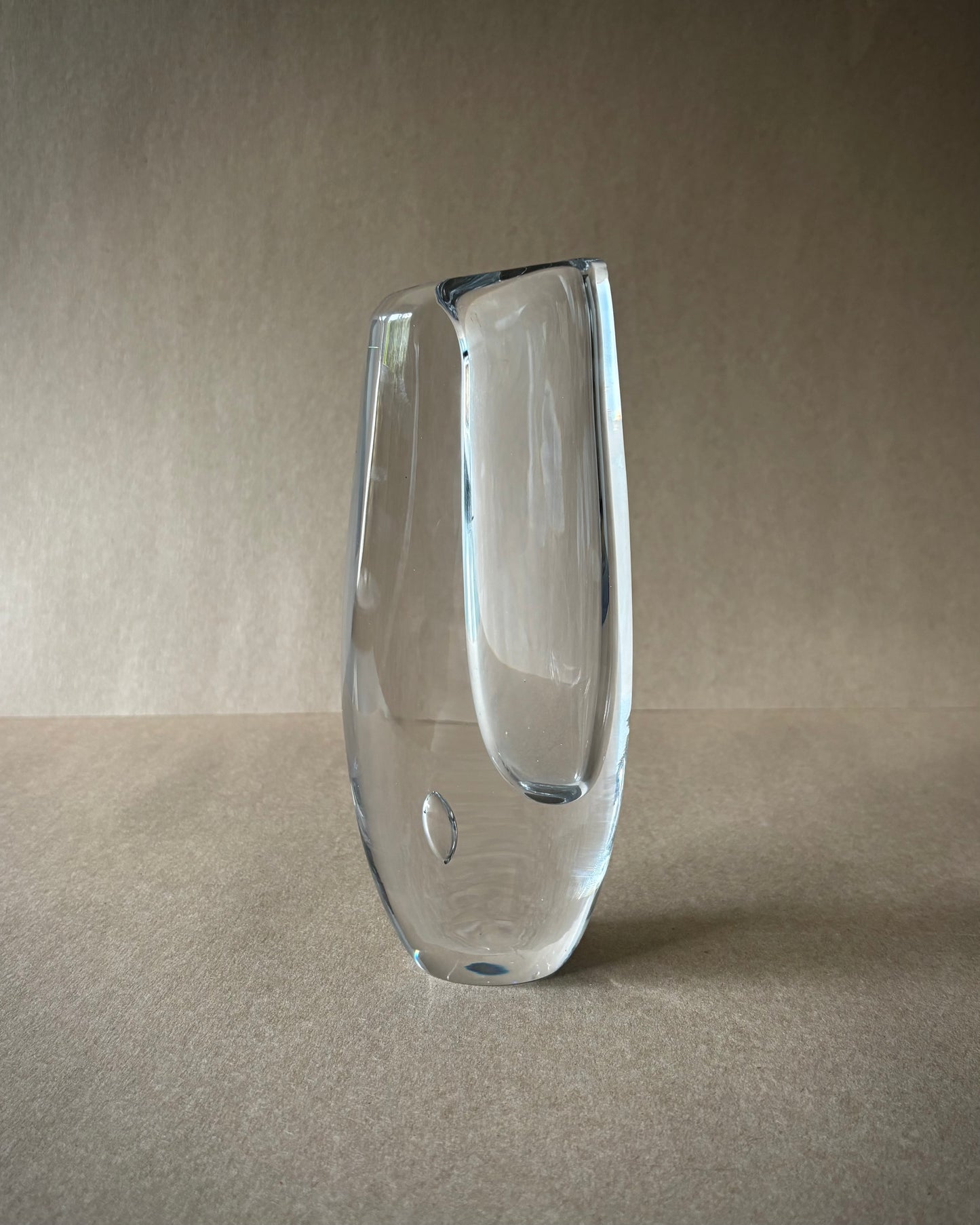 Vicke Lindstrand Kosta LH 1496 Vase Bulle Contrôlée Suède